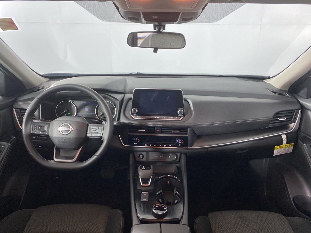 2025 Nissan Rogue SV photo 2