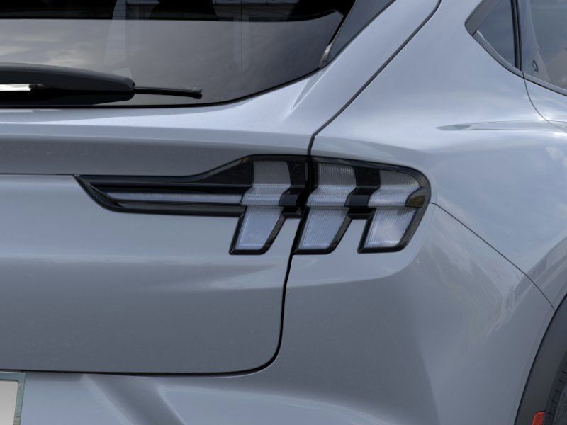 2025 FORD MUSTANG MACH-E - Image 22