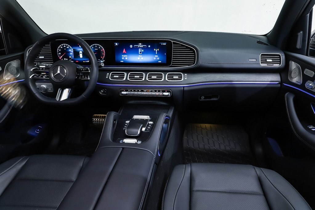 2026 Mercedes Benz GLS 450 4MATIC photo 6