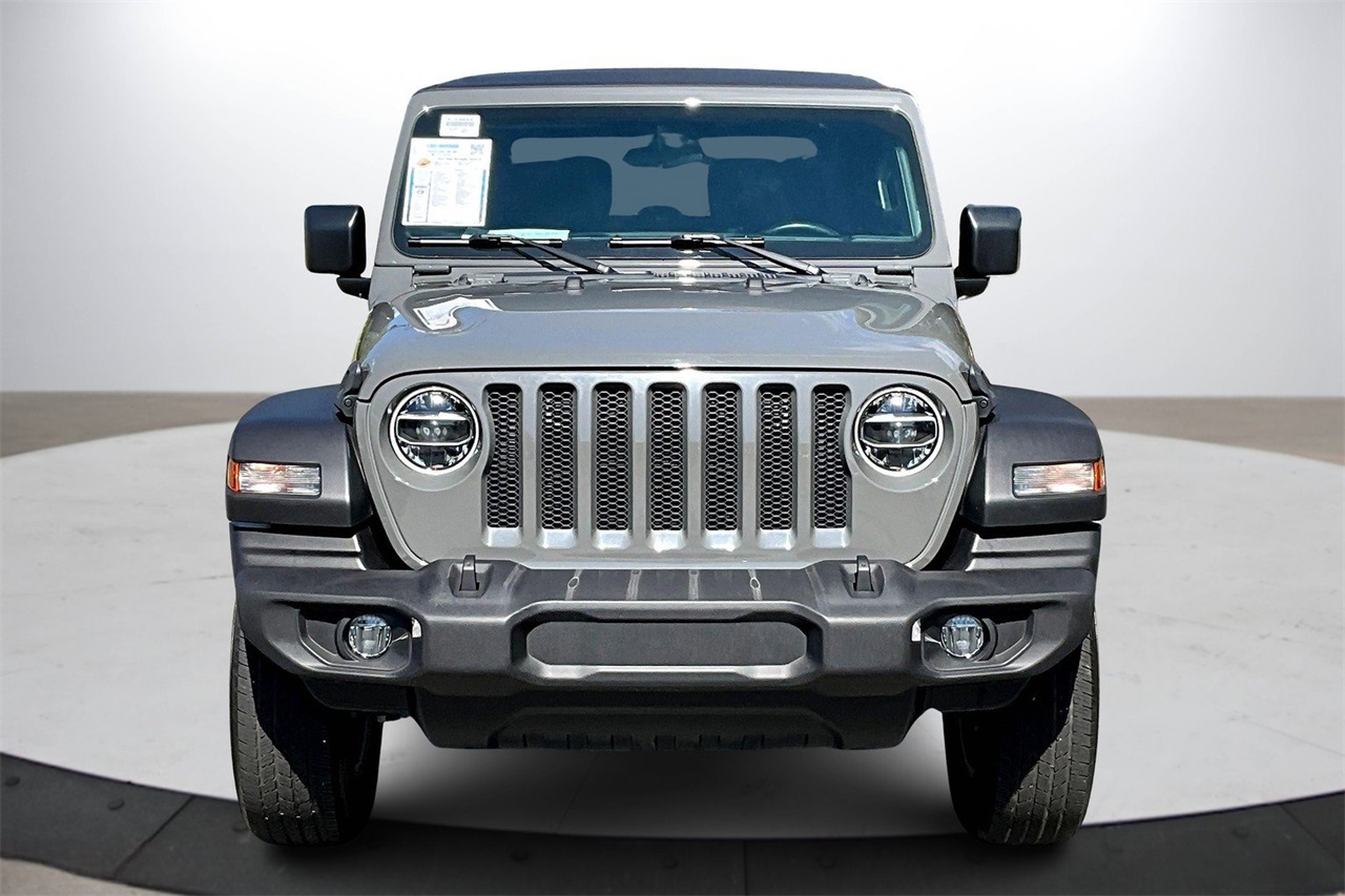 2020 Jeep Wrangler Sport S photo 3
