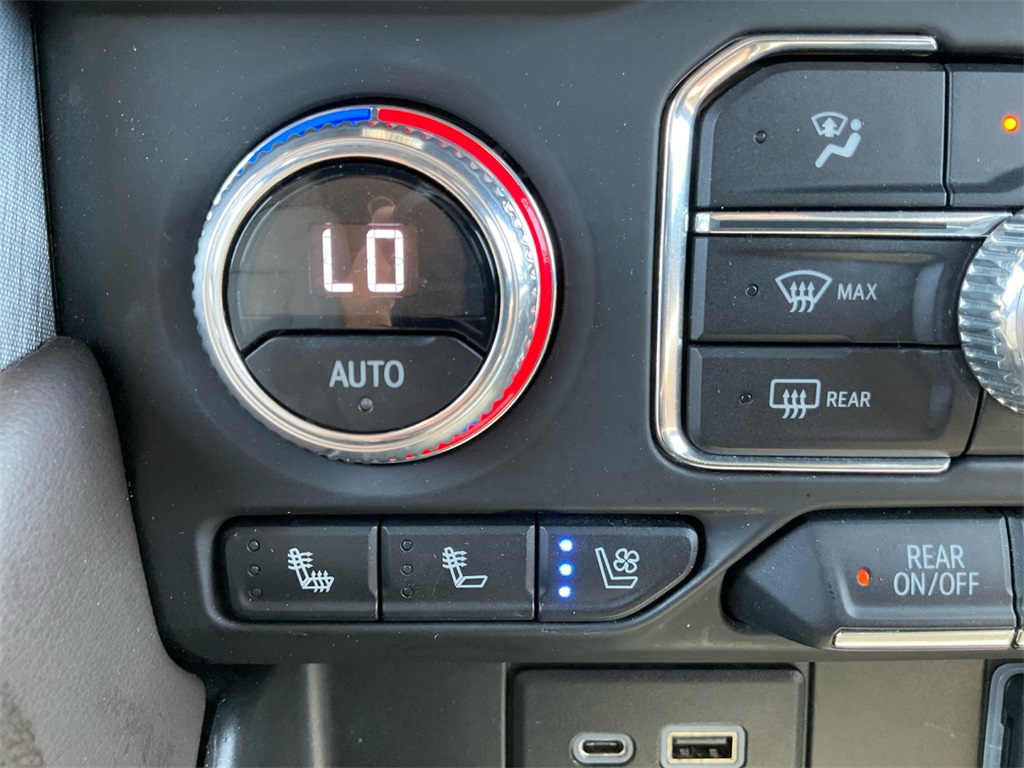 2023 Gmc Yukon XL SLT photo 22