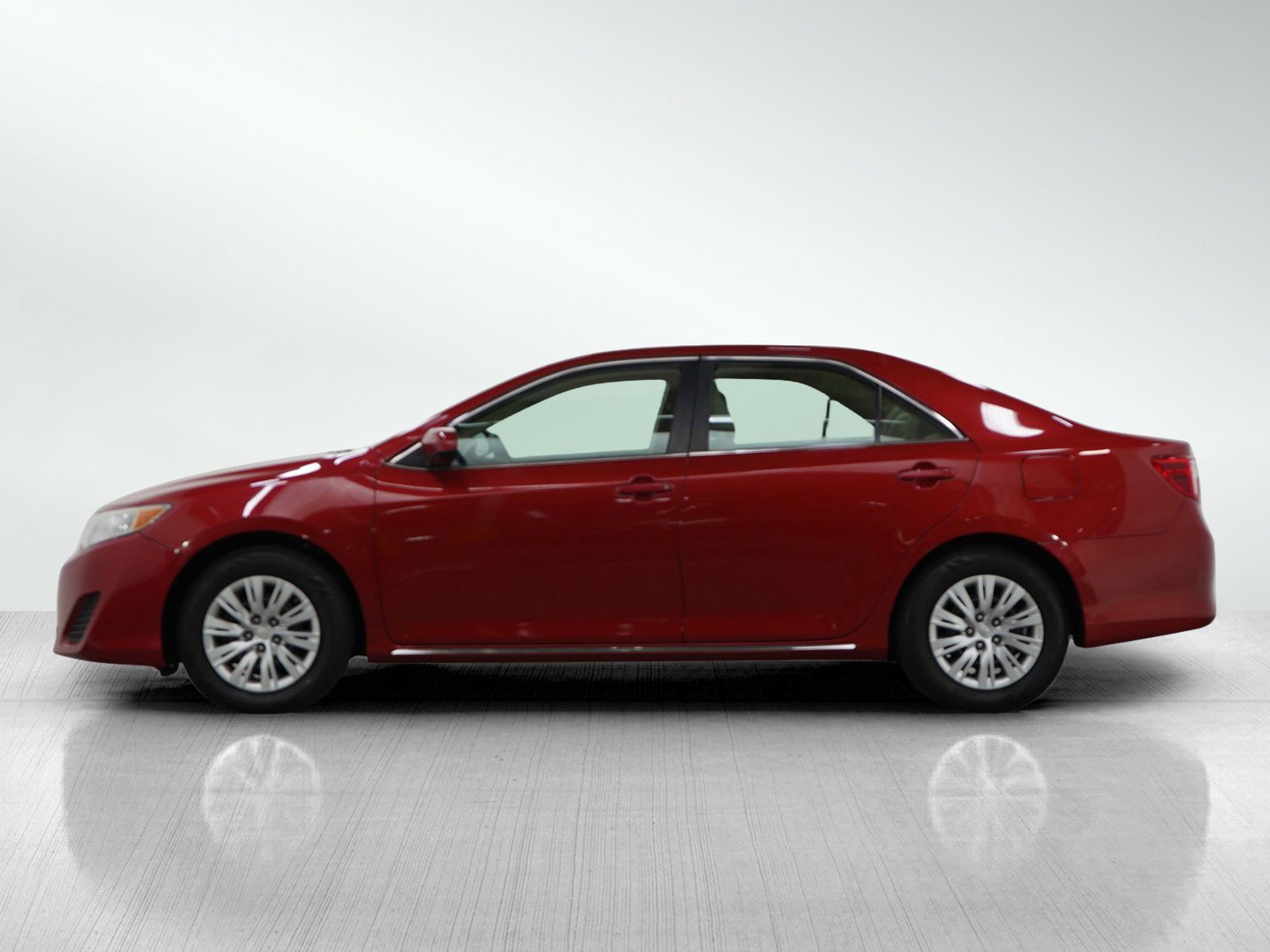 Used 2014 Toyota Camry LE with VIN 4T4BF1FK4ER422621 for sale in Bloomington, Minnesota