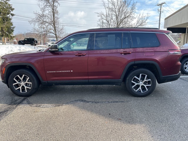 2024 Jeep Grand Cherokee Limited photo 2