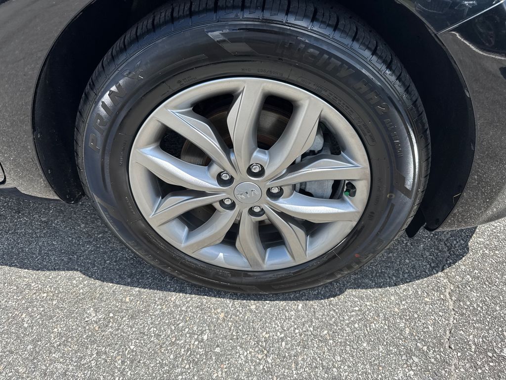 2021 Kia Sedona EX photo 12
