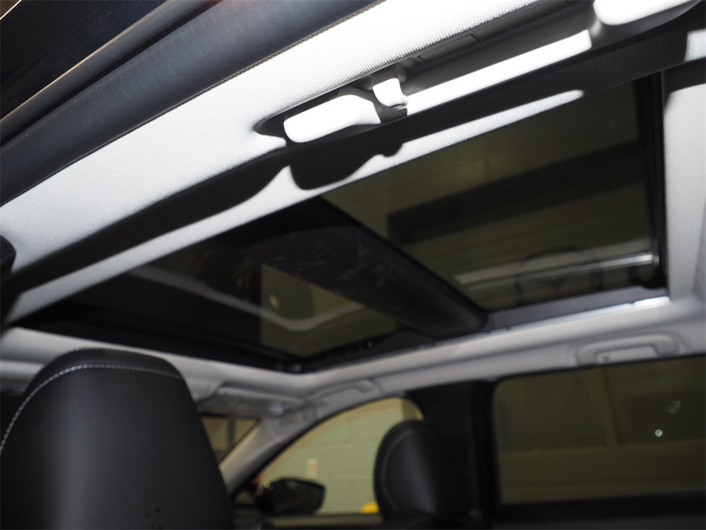 2026 Mazda CX-50 2.5 Preferred photo 3