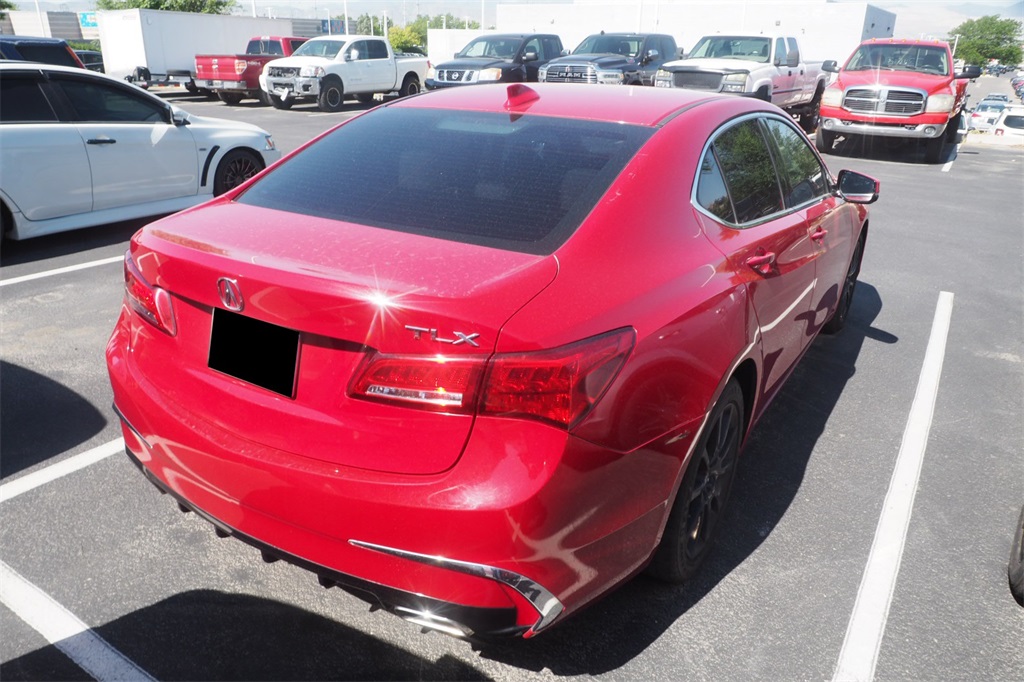 2018 Acura TLX photo 3