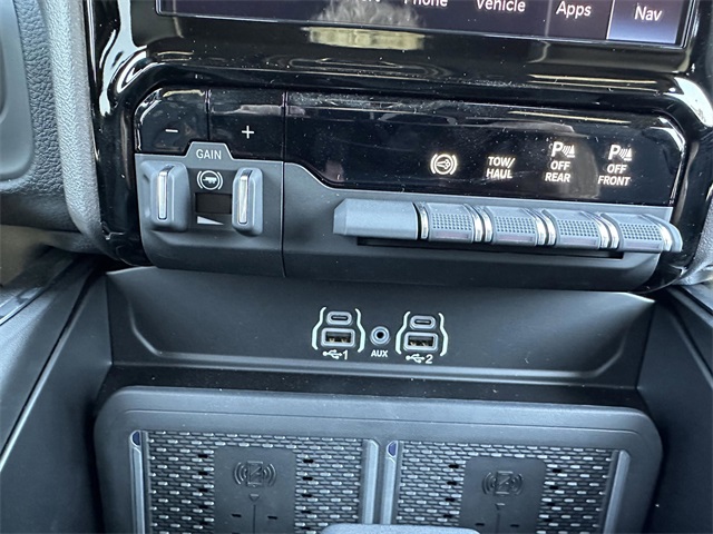 2025 Ram 2500 Laramie photo 16
