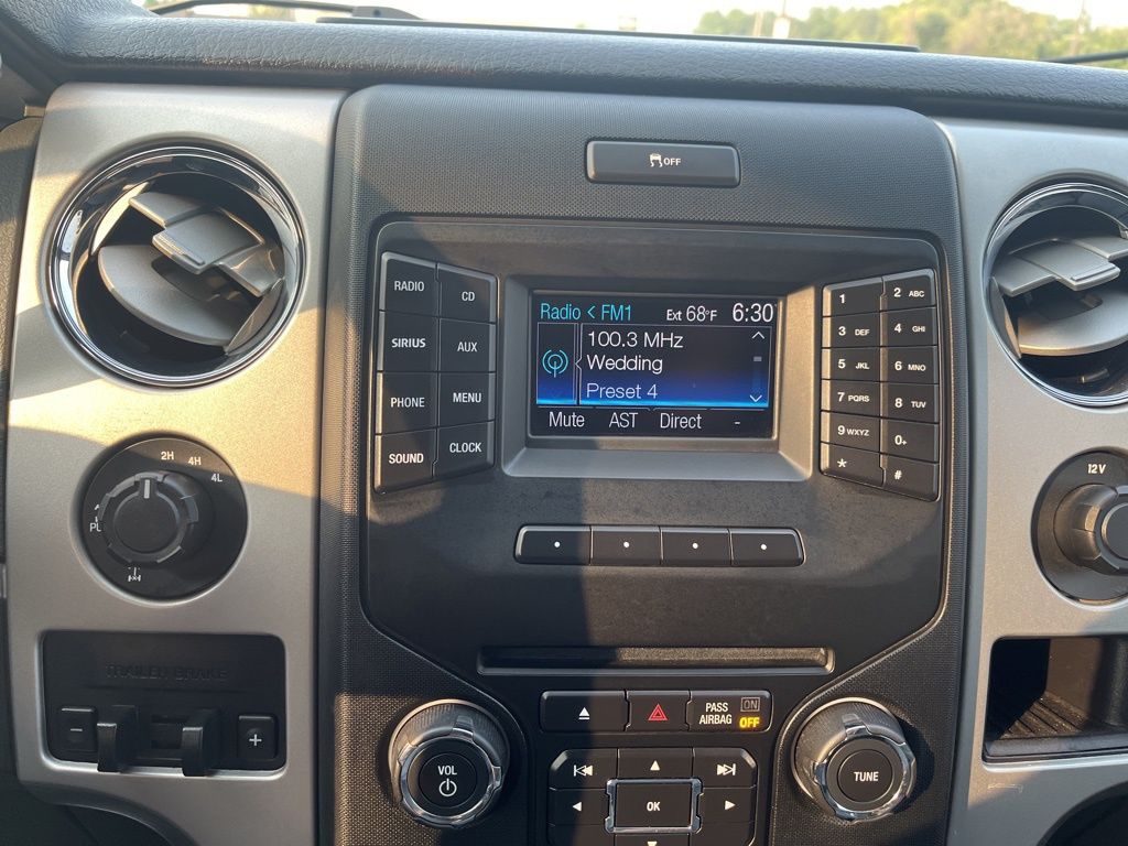 2014 Ford F-150 XLT photo 24