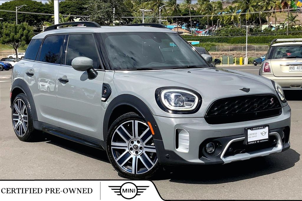 2022 MINI Countryman S's photo