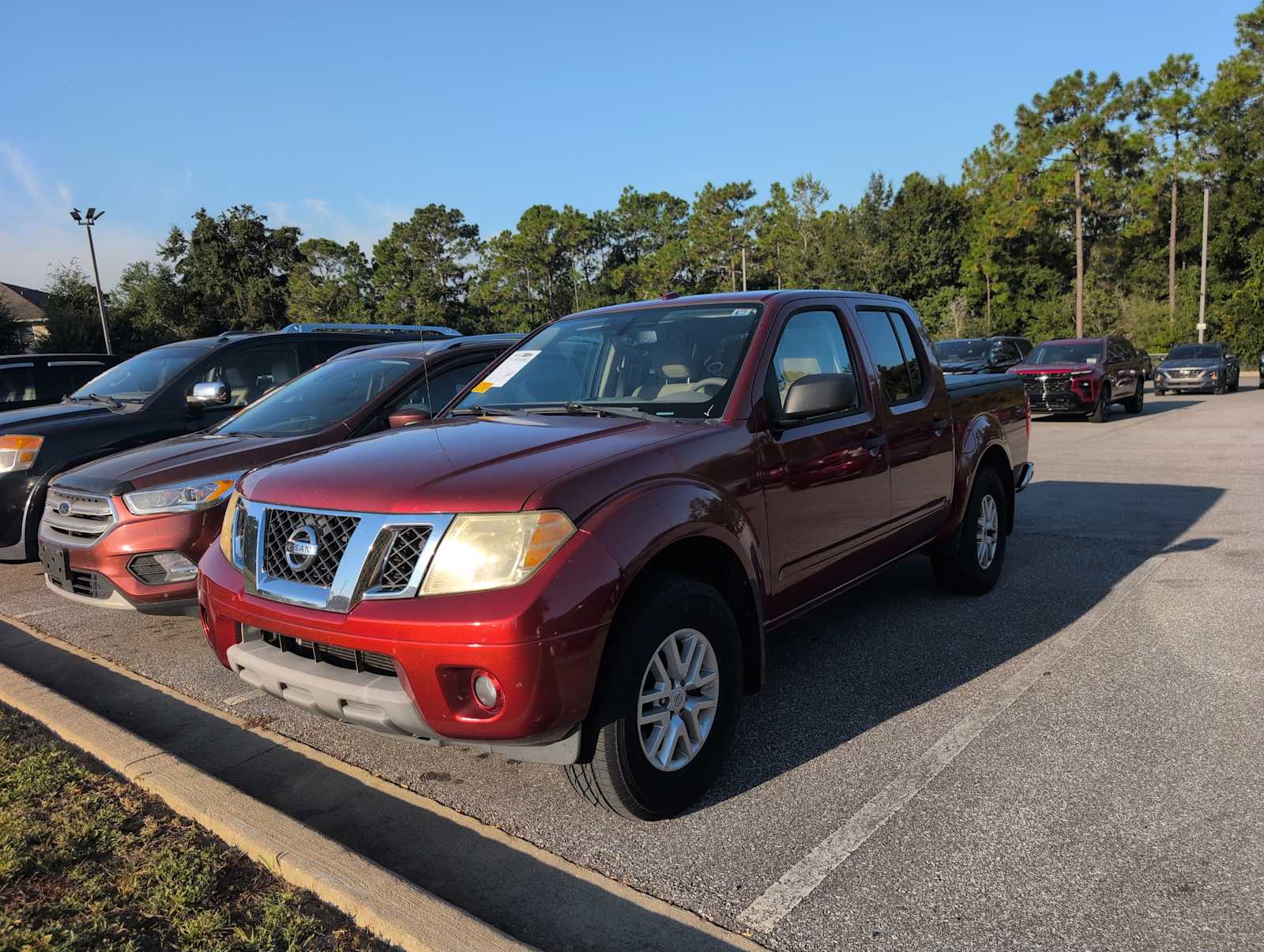 2015 Nissan Frontier SV photo 2