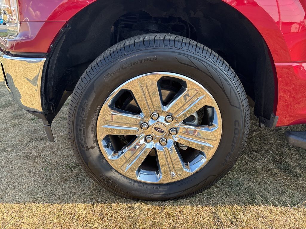2019 Ford F-150 XLT photo 9