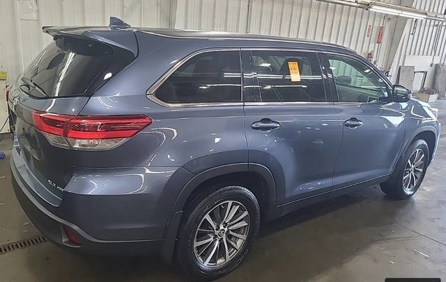 2019 Toyota Highlander XLE photo 4