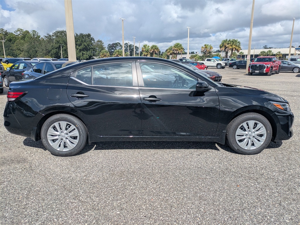 2025 Nissan Sentra S photo 2