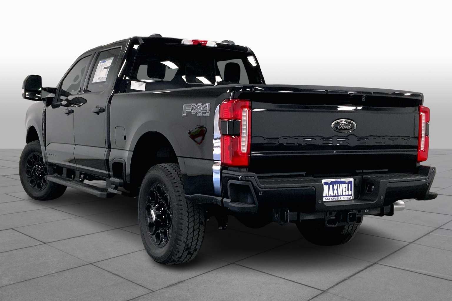 2025 Ford F-250 Super Duty Lariat - Photo 11