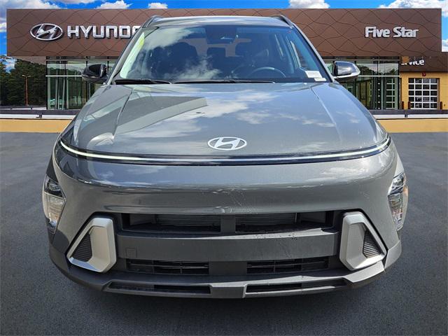 2026 Hyundai Kona SEL photo 2