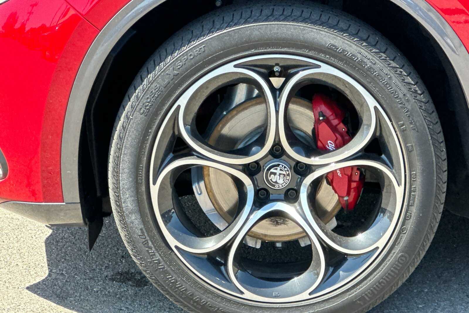 2022 Alfa Romeo Stelvio Ti photo 29