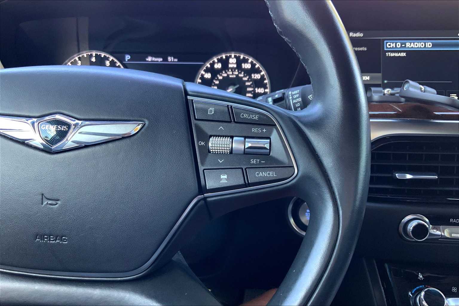 2019 Genesis G90 3.3T Premium photo 23