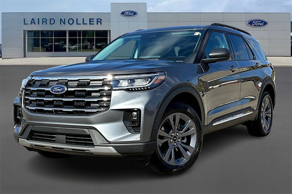 2025 Ford Explorer Active's photo