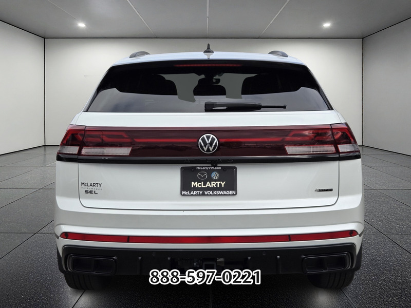 2025 Volkswagen Atlas Cross Sport SEL R-Line photo 4