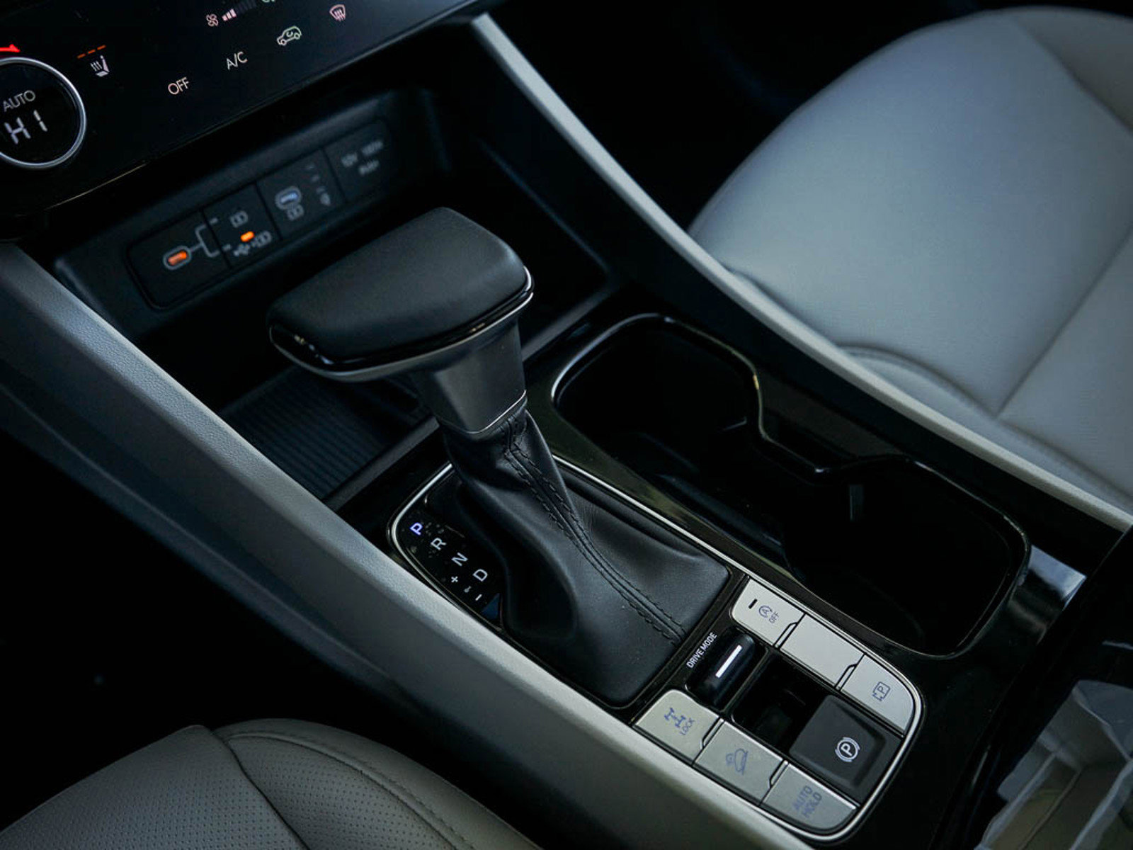 2025 Hyundai Tucson SEL Convenience photo 24