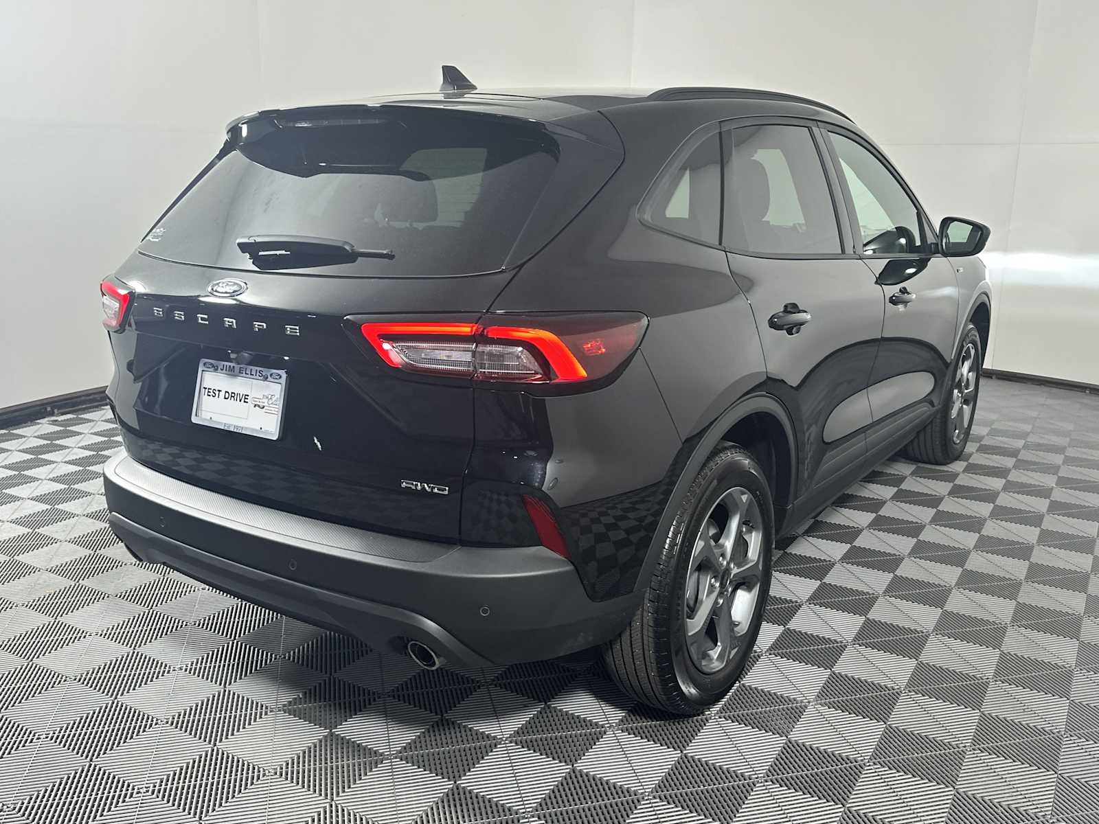 2025 Ford Escape ST-Line photo 3
