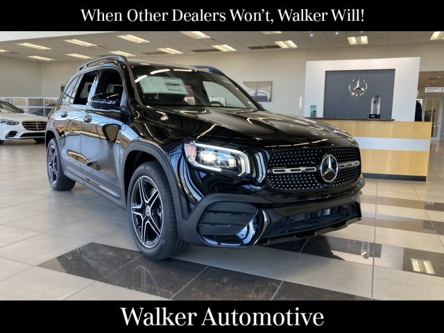 2023 Mercedes-Benz GLB Base's photo