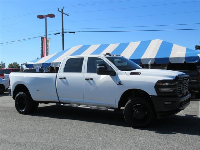 2026 Ram 3500 Tradesman photo 2