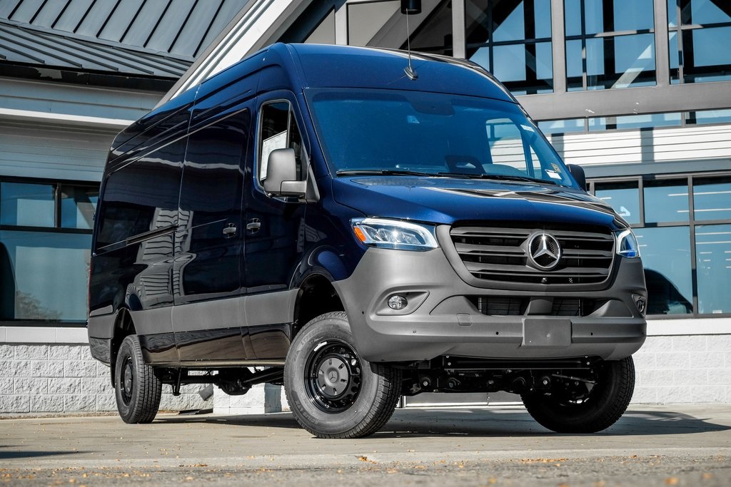 2025 Mercedes-Benz Sprinter Cargo Van Base's photo