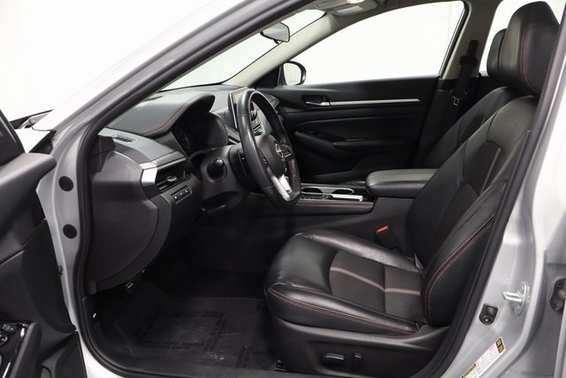 2024 Nissan Altima 2.5 SR photo 10
