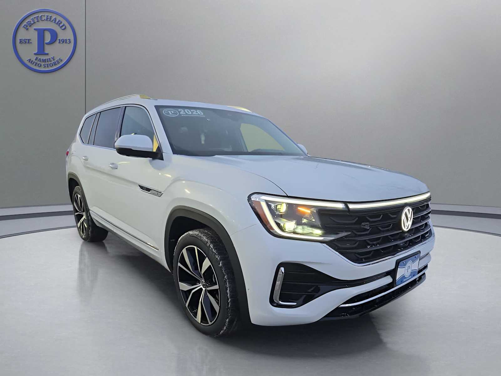 2026 Volkswagen Atlas SEL Premium R-Line's photo