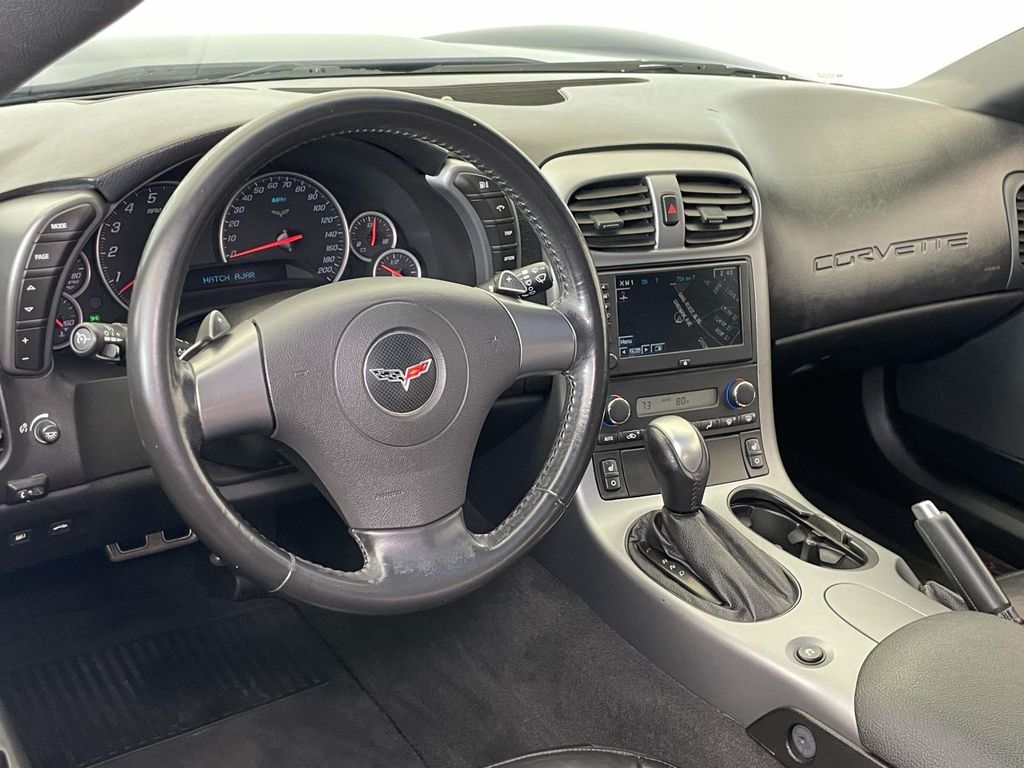 2006 Chevrolet Corvette Base photo 19