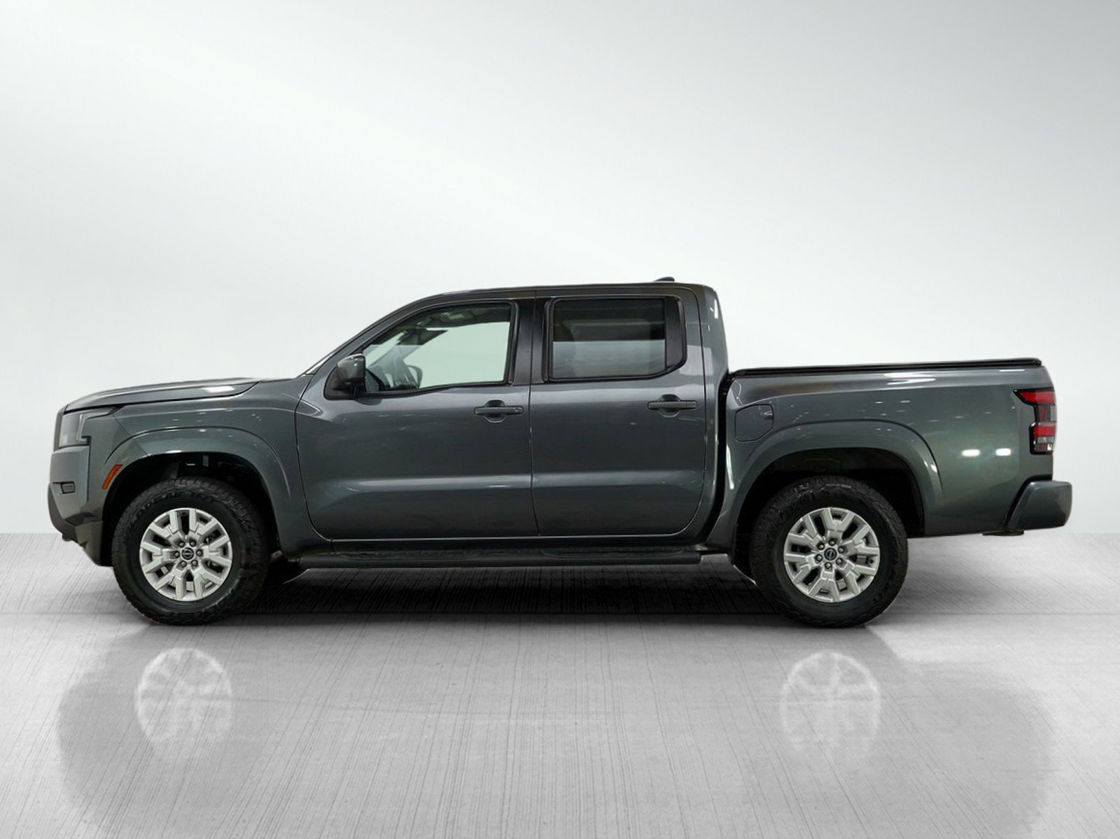 Used 2022 Nissan Frontier SV with VIN 1N6ED1EK2NN690190 for sale in Hopkins, Minnesota
