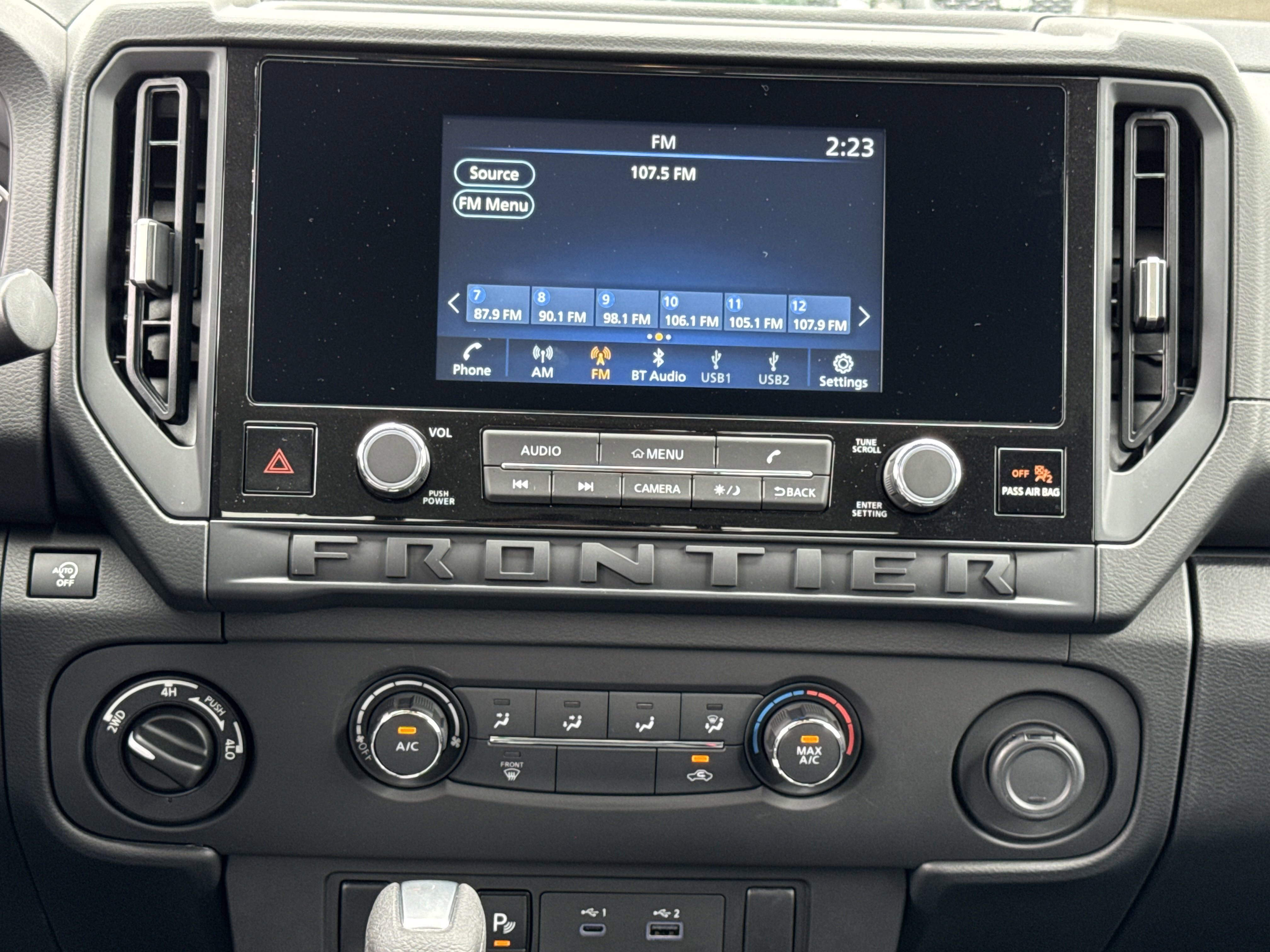 2025 Nissan Frontier S photo 11