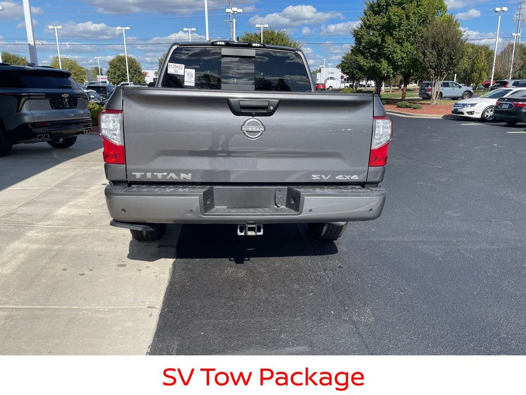 2024 Nissan Titan SV photo 4