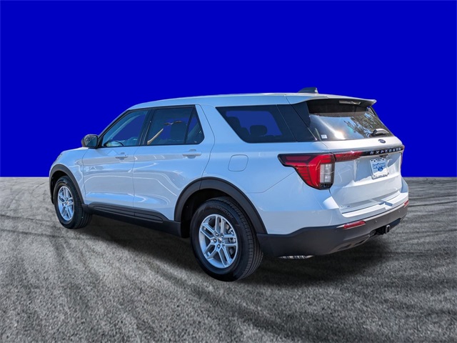 2026 Ford Explorer photo 4