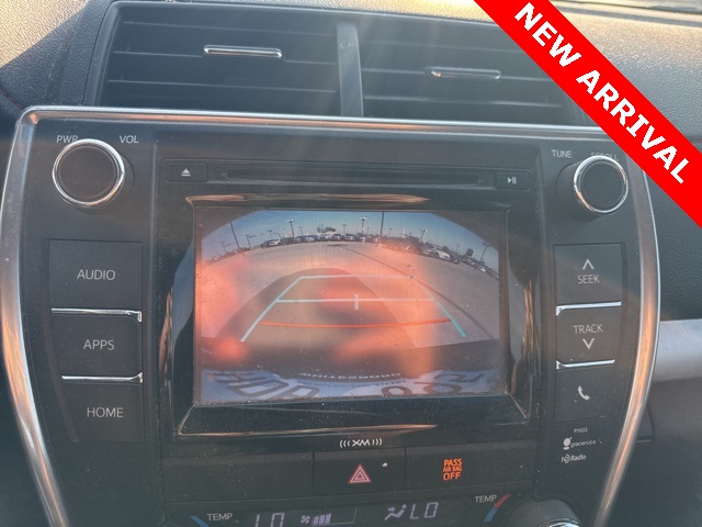 2016 Toyota Camry XSE photo 11