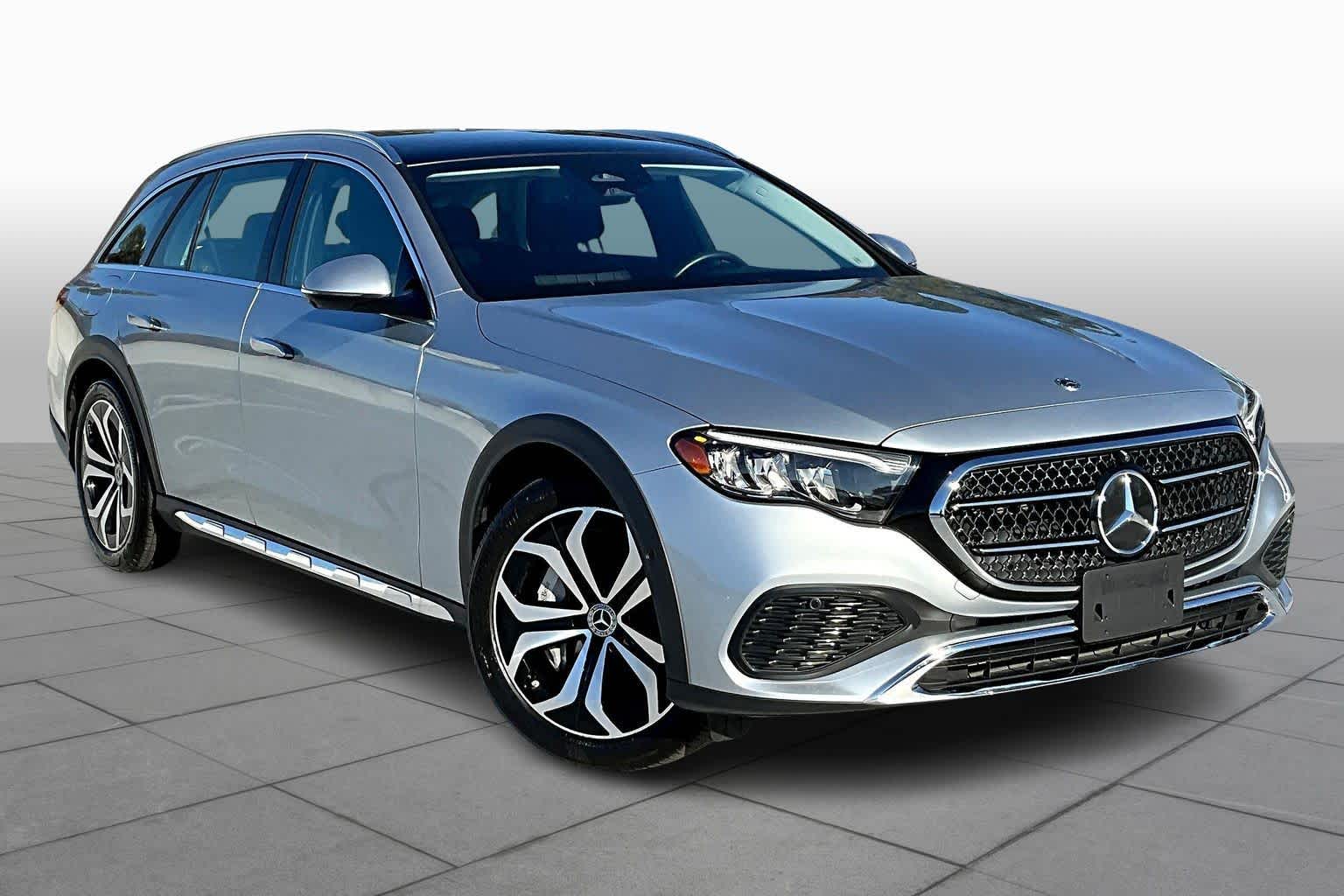 2025 Mercedes Benz E 450 4MATIC All-Terrain Wagon photo 2