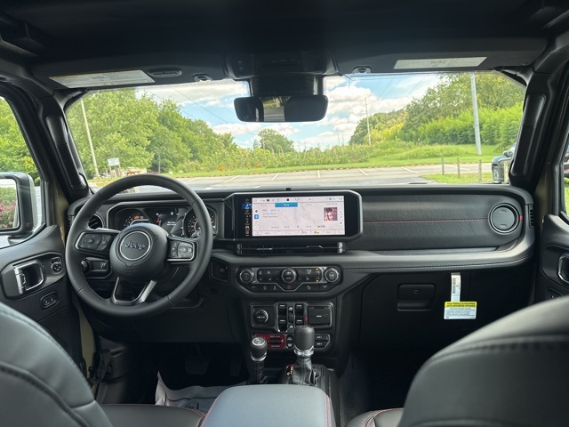 2025 Jeep Wrangler Rubicon photo 11