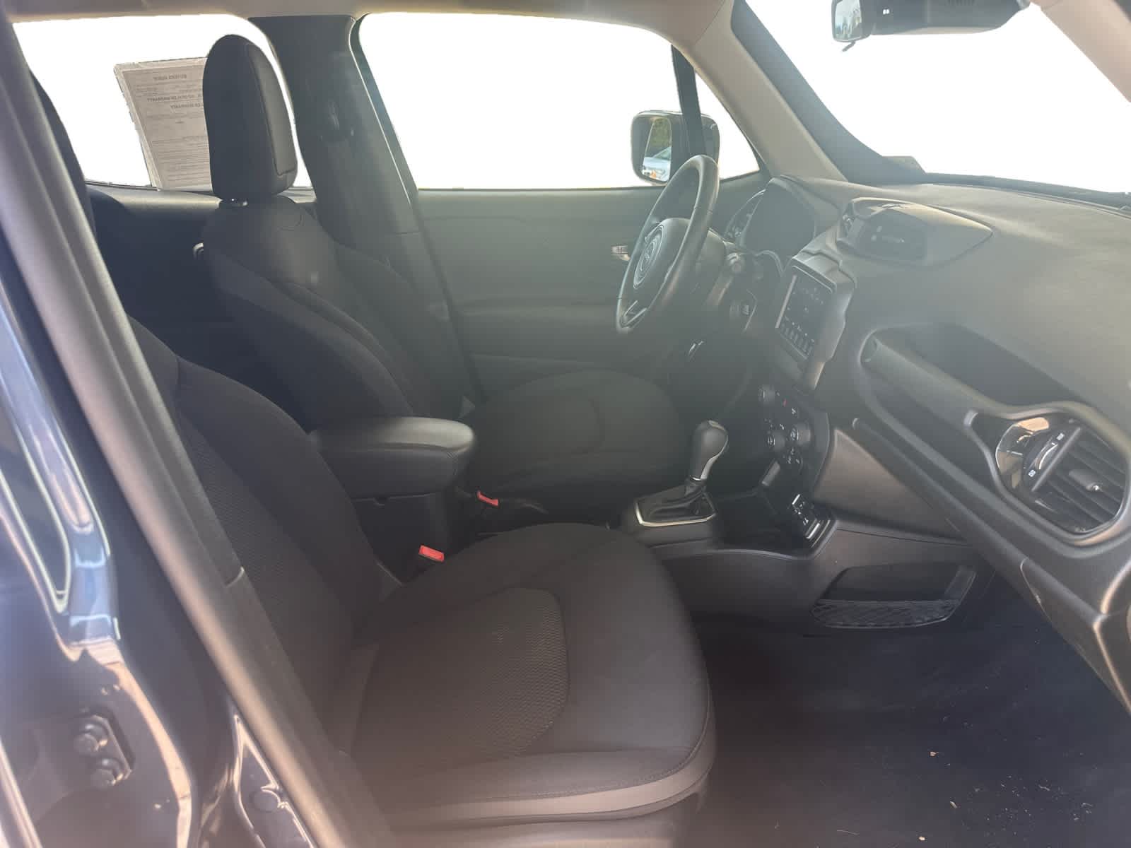 2020 Jeep Renegade Altitude photo 10