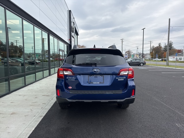 2016 Subaru Outback 2.5i photo 3