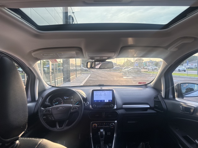 2022 Ford EcoSport SES photo 12