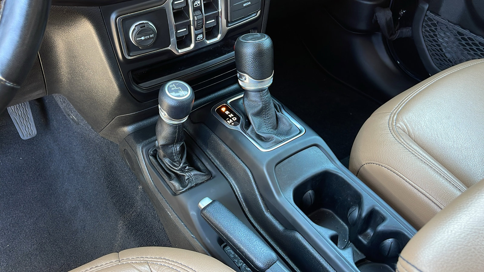 2022 Jeep Wrangler Unlimited Sport S photo 23