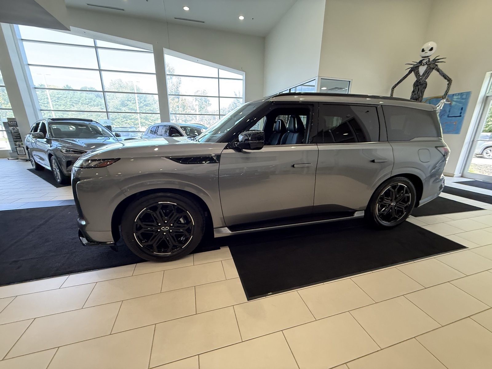 2026 Infiniti QX80 Base photo 4