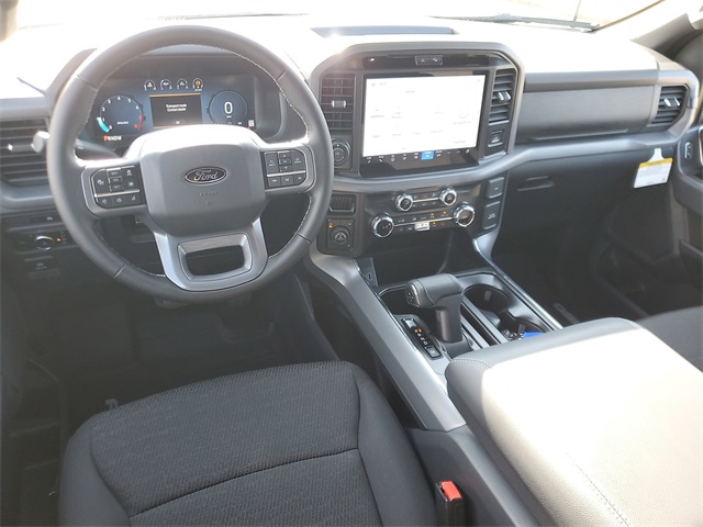 2025 Ford F-150 XLT photo 14