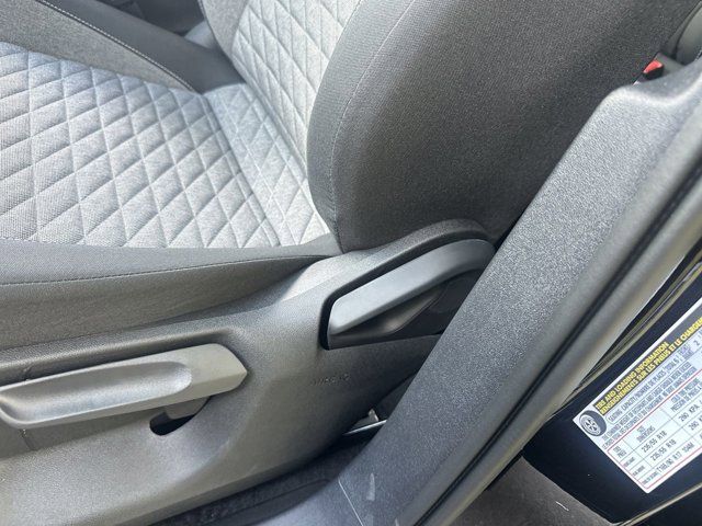 2025 Volkswagen Tiguan S photo 3