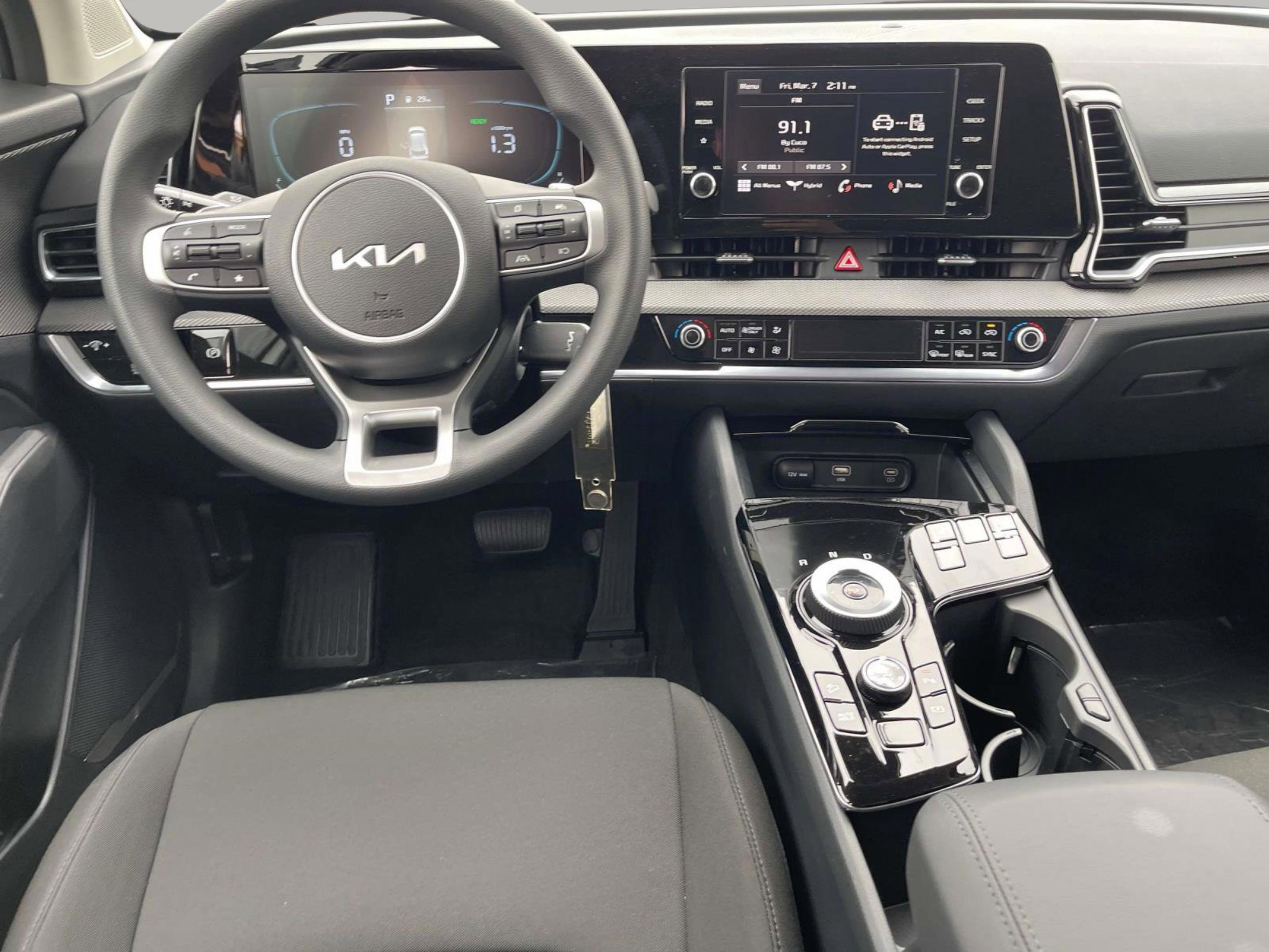 2025 Kia Sportage Hybrid LX photo 2