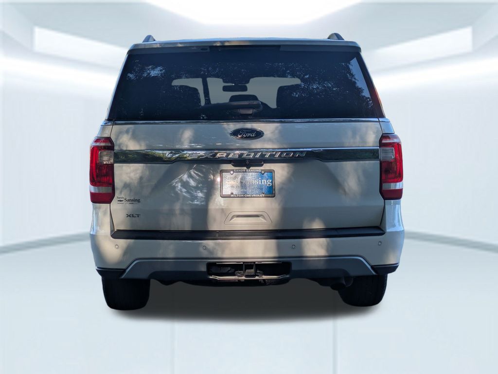 2021 Ford Expedition XLT photo 3
