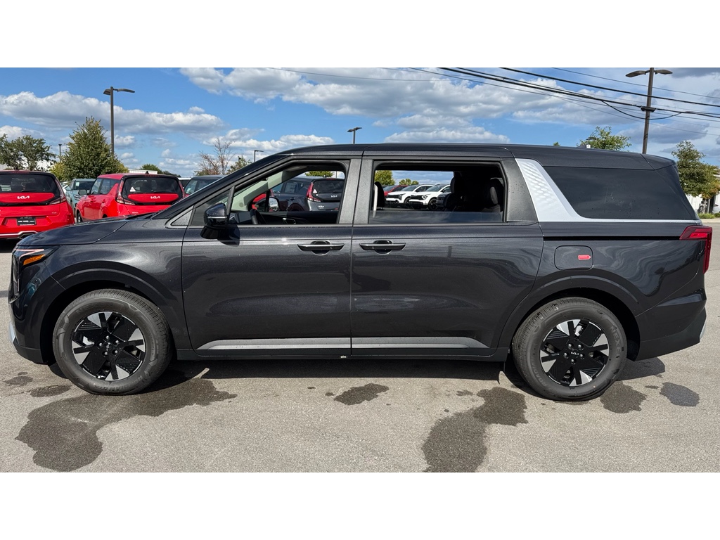 2026 Kia Carnival LXS photo 24