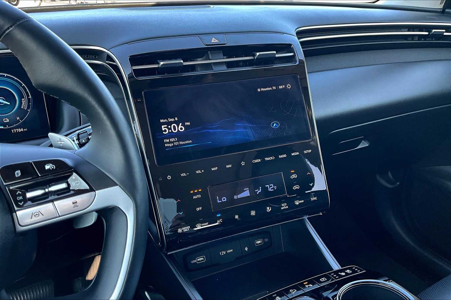 2024 Hyundai Tucson Hybrid photo 6