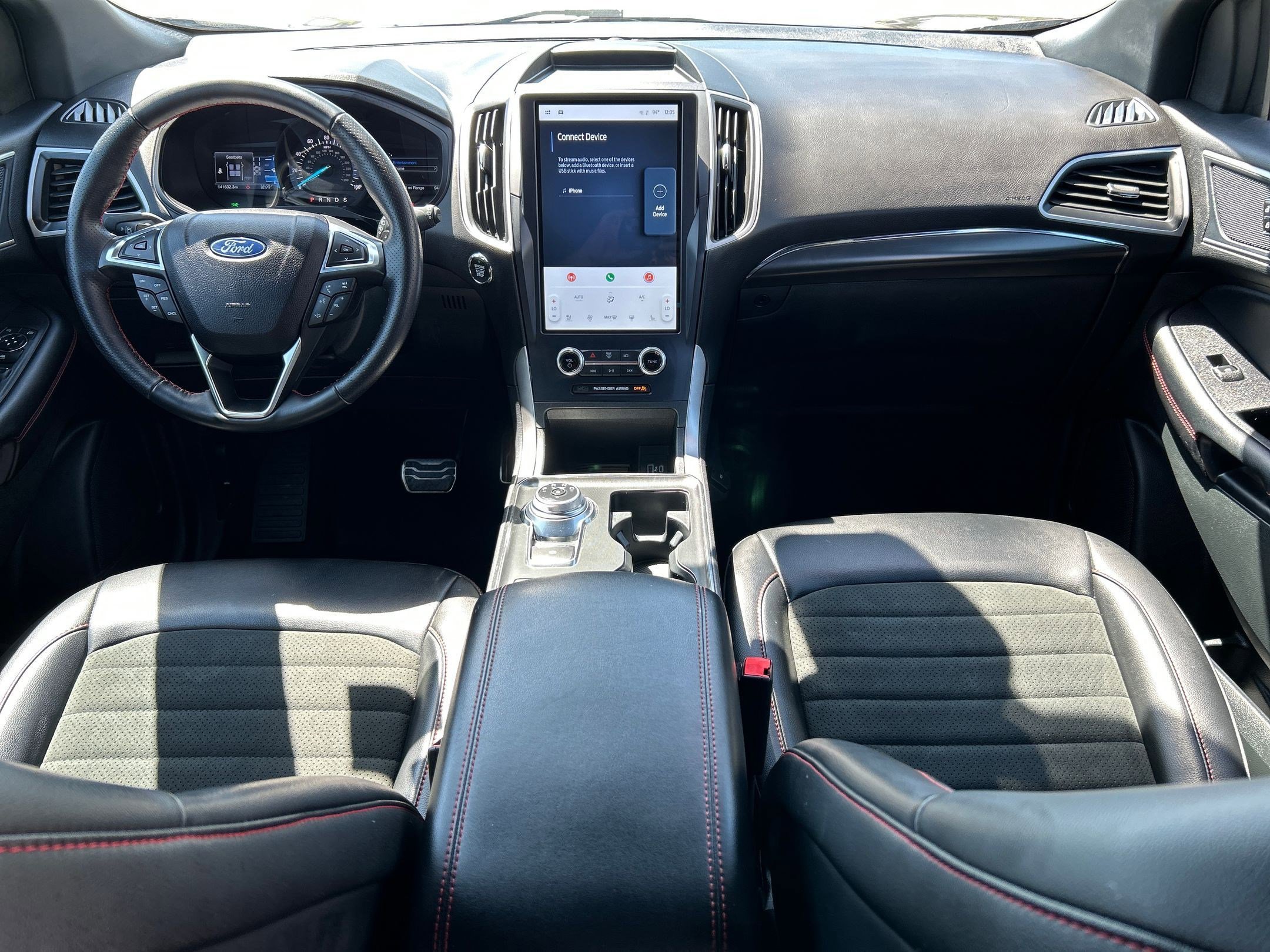 2022 Ford Edge ST-Line photo 18